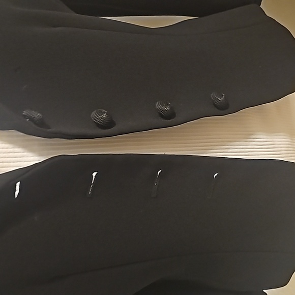 Tahari Blazer, Jacket Black Size 4 - Picture 2 of 12